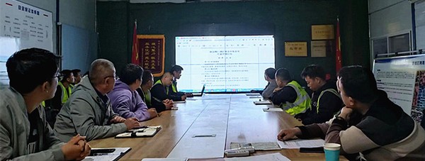 陜煤建設(shè)銅煤公司基層項目部加強(qiáng)制度宣貫促進(jìn)管理提升