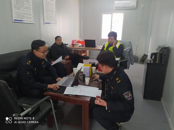 神木市人力資源和社會(huì)保障局勞動(dòng)保障監(jiān)察大隊(duì)來(lái)陜煤建設(shè)天工公司土建四部檢查指導(dǎo)工作