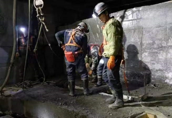 陜煤建設(shè)礦建三公司順利完成崔木北翼副立井井壁充填工程