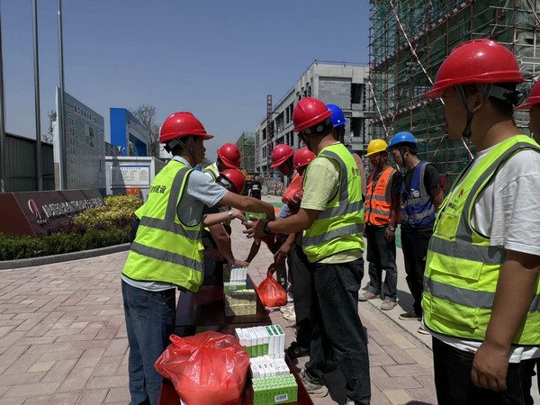 陜煤建設(shè)銅煤公司十五項(xiàng)目部：戰(zhàn)高溫、不服“暑”掀起大干熱潮
