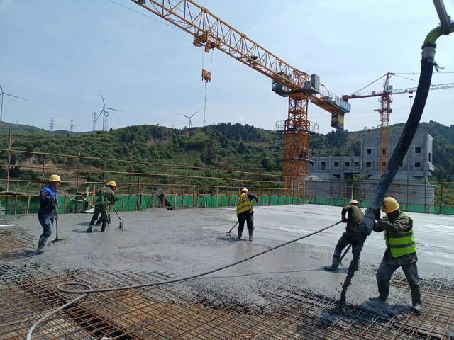 陜煤建設(shè)韓城分公司土建十一項(xiàng)目部：“雙輪驅(qū)”按下施工快鍵，“三維度”掀起建設(shè)熱潮