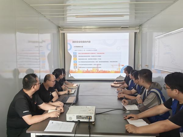 陜煤建設(shè)新城公司：黨員身邊無(wú)隱患 安全生產(chǎn)我?guī)ь^