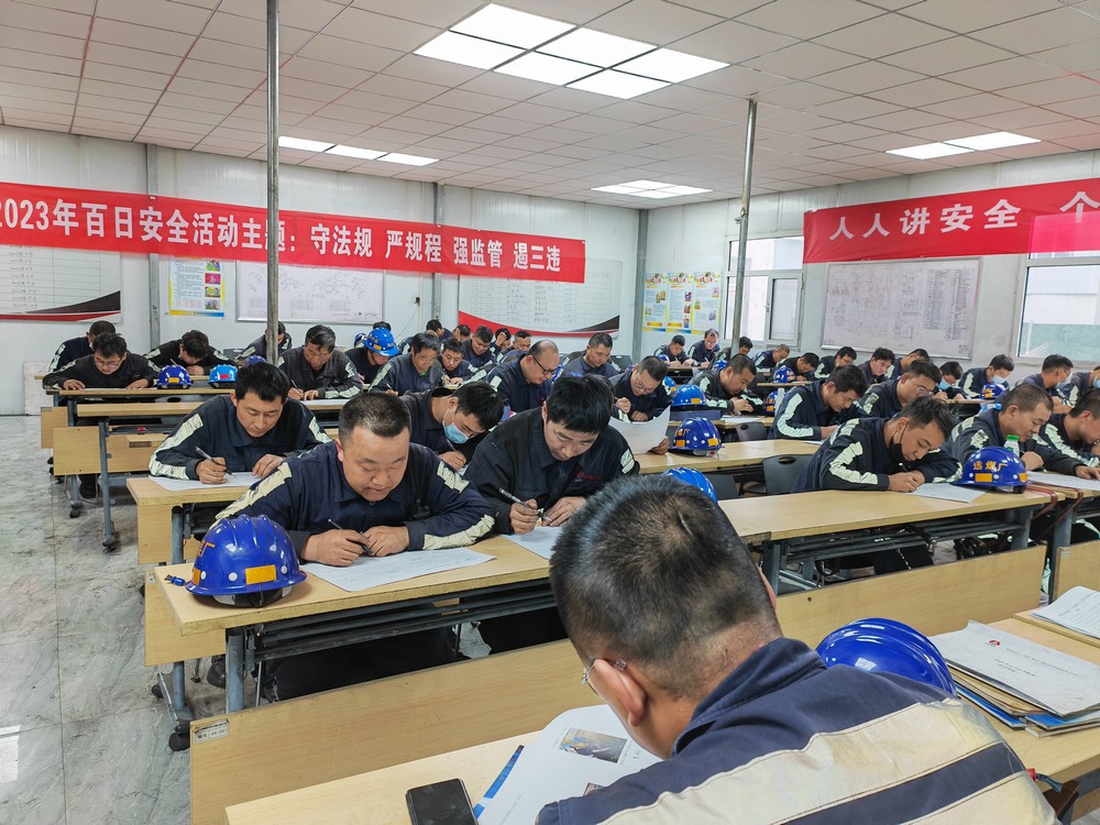 陜煤建設(shè)洗選煤運(yùn)營公司紅柳林洗煤廠項(xiàng)目部： 加強(qiáng)設(shè)備管理，筑牢安全基石