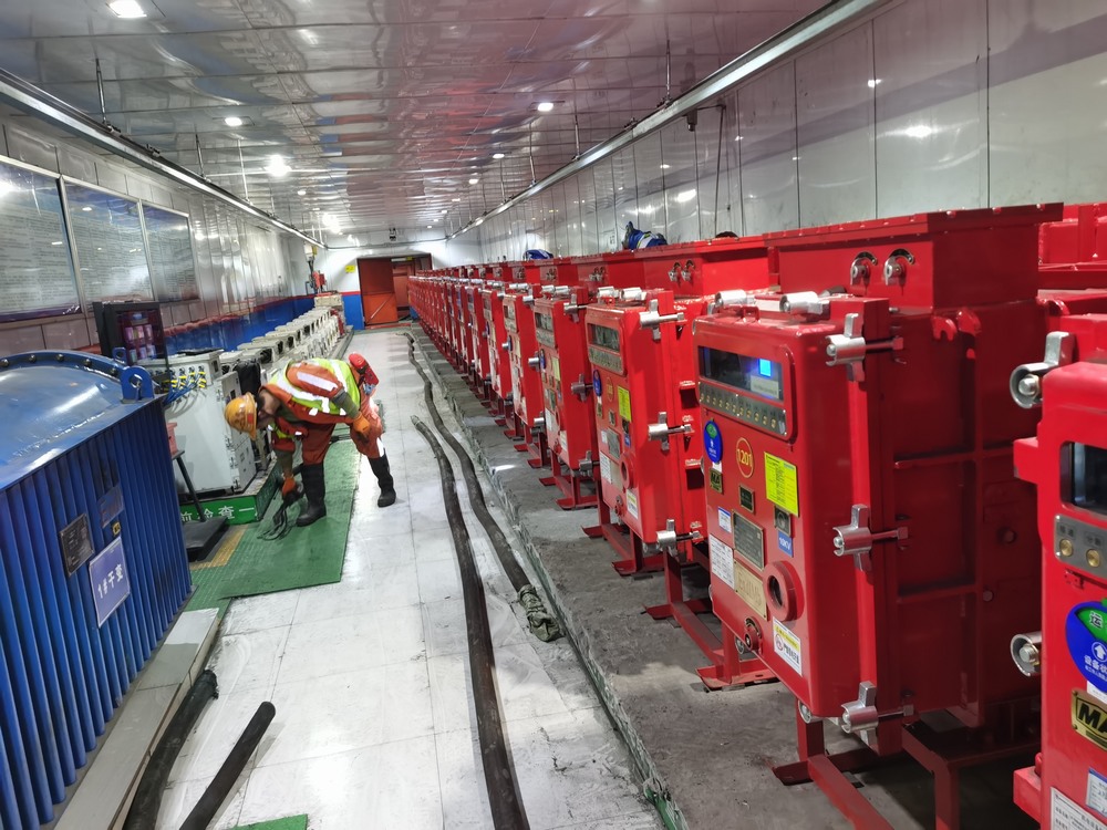 陜煤建設(shè)機(jī)電安裝公司檸條塔項(xiàng)目部：實(shí)干跑贏“上半程”， 突破提升再啟程！