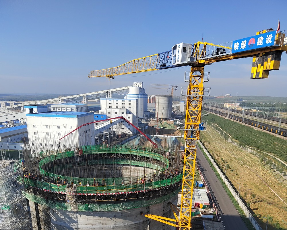 陜煤建設(shè)第二直屬項目部：滑模施工戰(zhàn)正酣，全力沖刺保進度