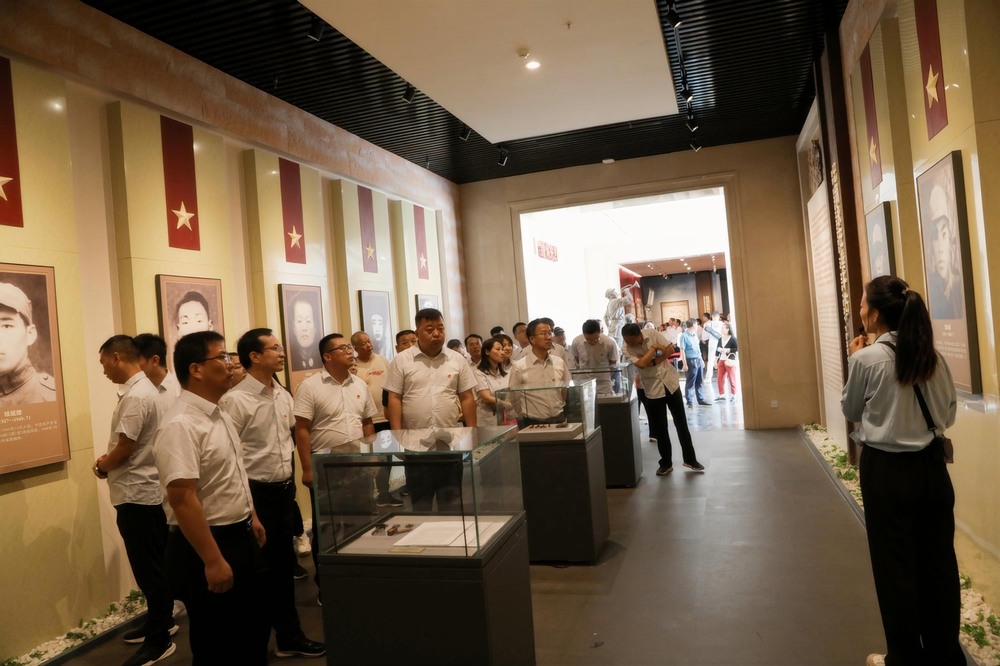 陜煤建設(shè)路橋分公司：“青” 力而為，“工” 不可沒