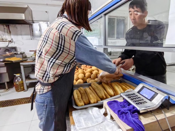 陜煤建設(shè)煤礦運(yùn)營服務(wù)分公司：國慶期間強(qiáng)化后勤保障線  力保安全生產(chǎn)無憂