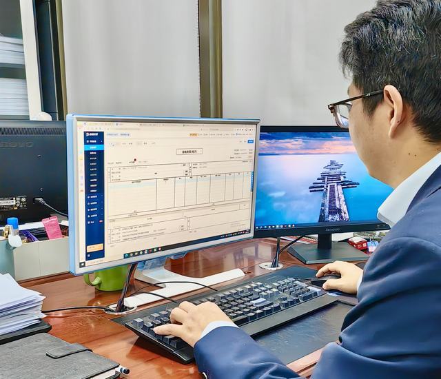 陜煤建設(shè)市場(chǎng)開發(fā)分公司率先啟用掃碼開票系統(tǒng)，開啟智能開票服務(wù)新時(shí)代