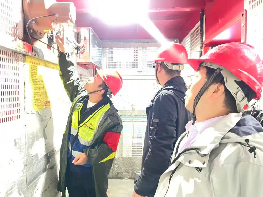 陜煤建設(shè)韓城分公司土建二項目部：安全不下線，青春在一線